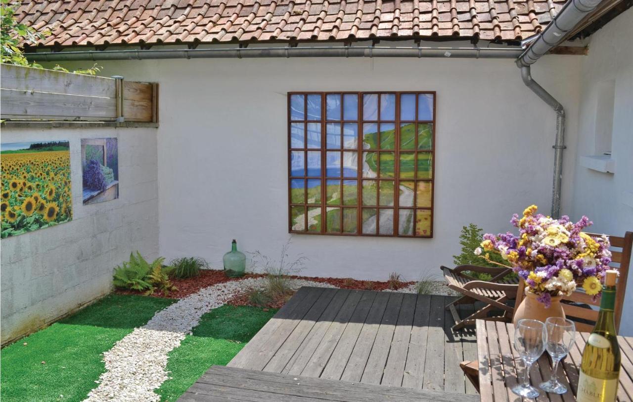 Gorgeous Home In Senlecques With Kitchen 외부 사진