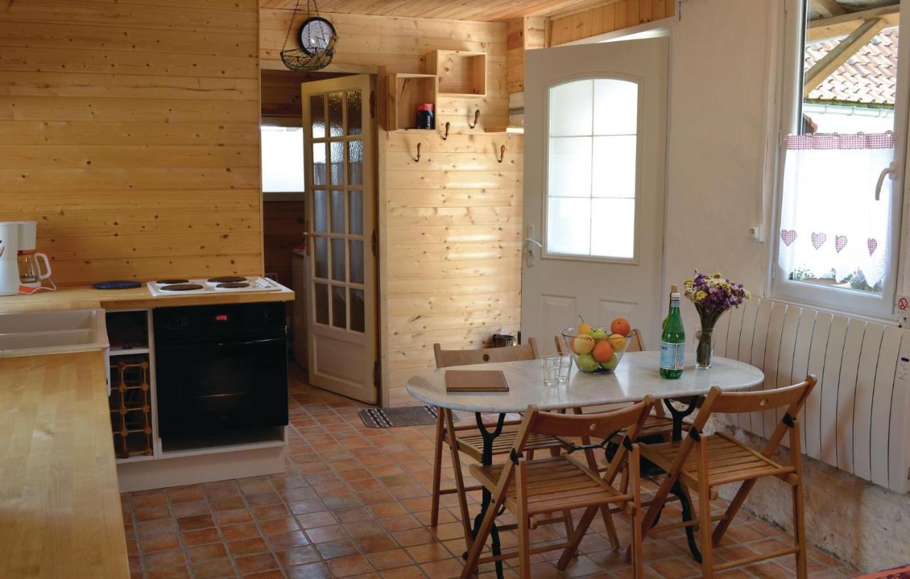 Gorgeous Home In Senlecques With Kitchen 외부 사진